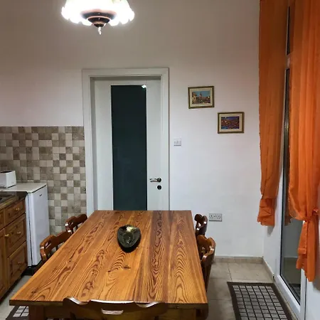 1 Bed 比尔古