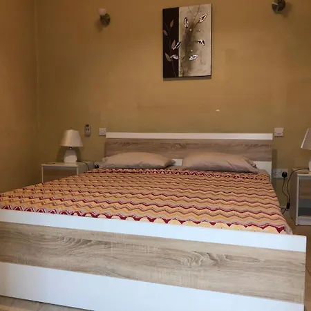 1 Bed 公寓 比尔古