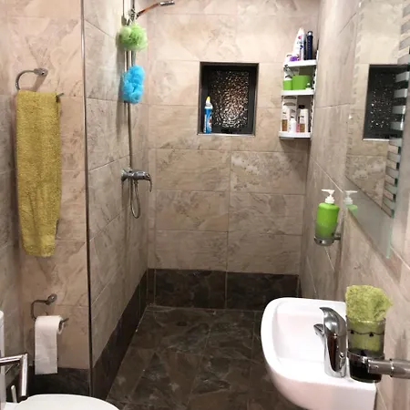 1 Bed 公寓 比尔古